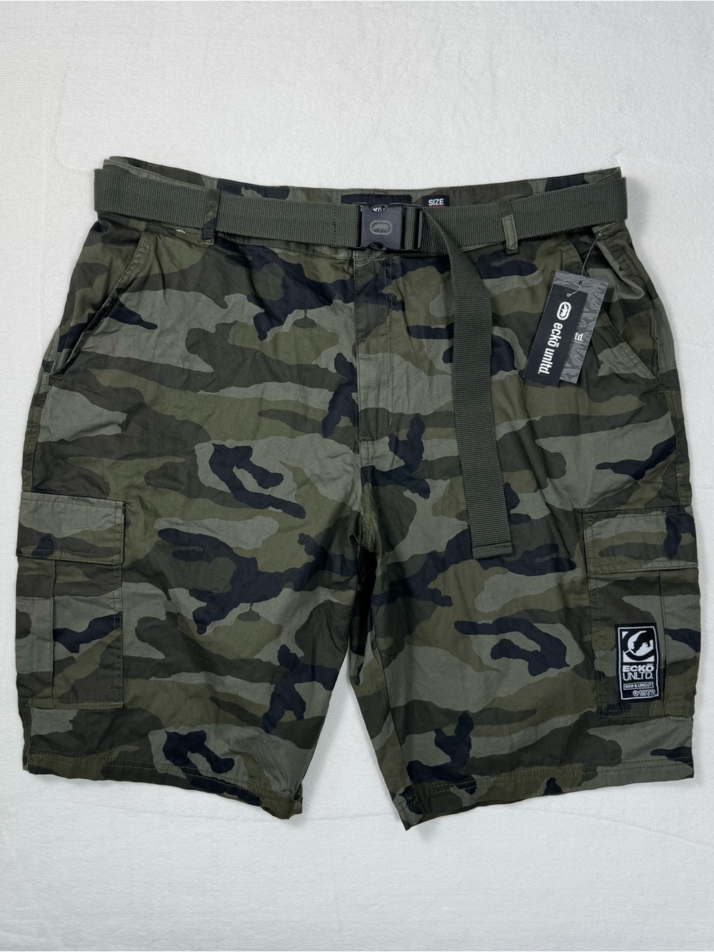 NWT Ecko Unltd. Men's Belted Cargo Shorts Green Woodland Camo Utility